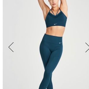 Nike Power Studio Set